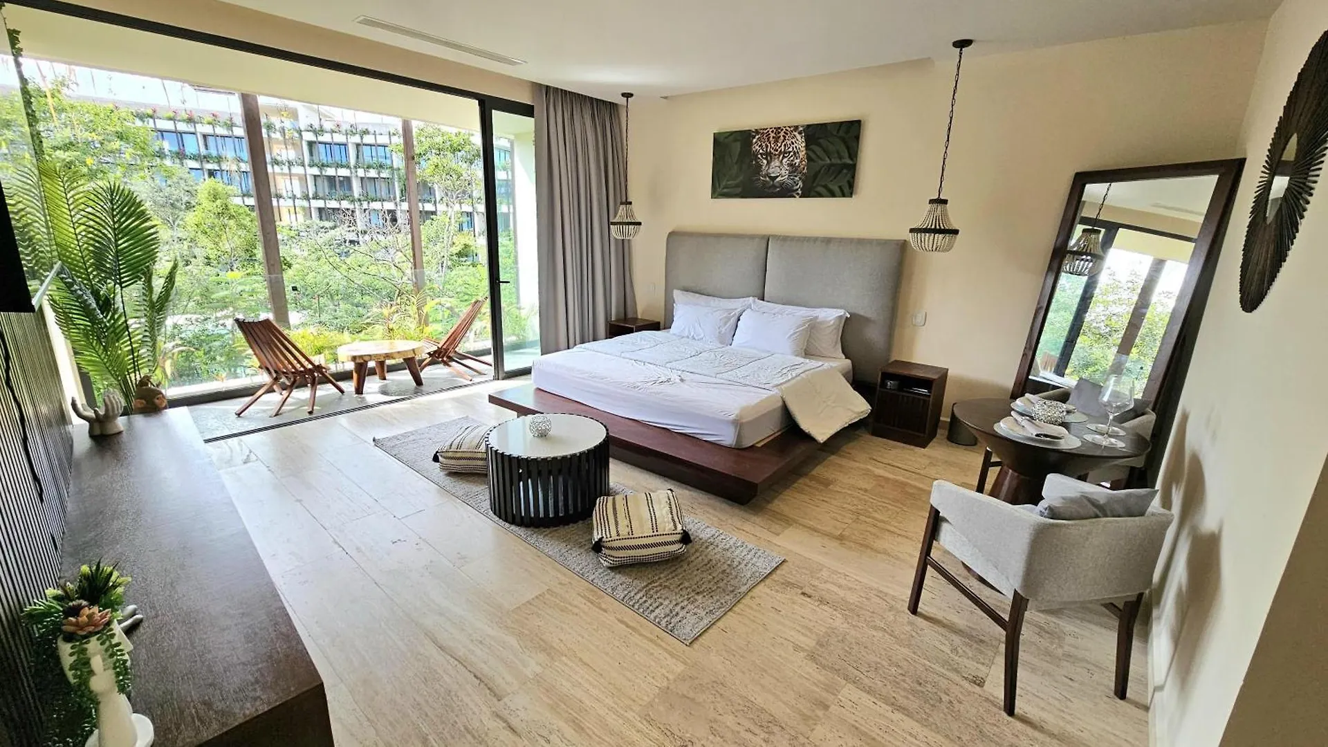 Апартаменты Temple Paradise Luxury Suites 6 Min From Beach Тулум